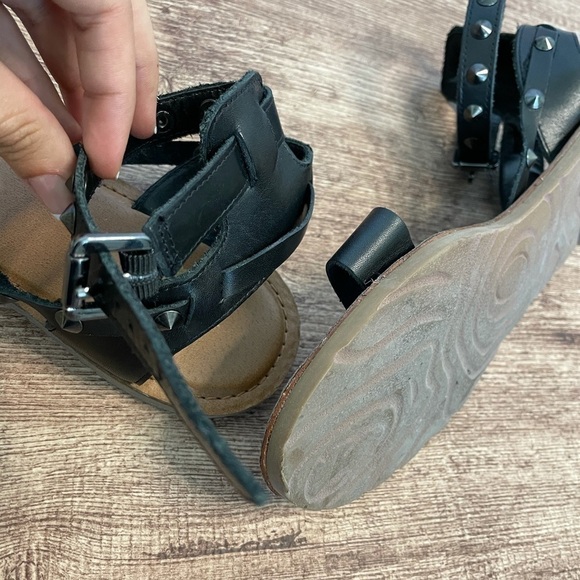 Crown Vintage Studded Strappy Sandals Black - Picture 4 of 6